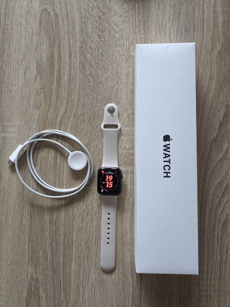 Apple Watch SE (space grey) 40 mm