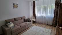 Apartament cu doua camere, decomandat!