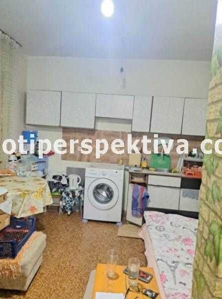 Продава се Тристаен апартамент в Пловдив, Тракия - 86 кв.м за 1512 €/кв.м - Снимка #1