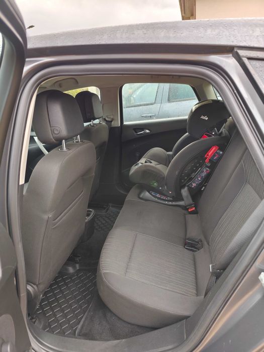 Opel Astra J 2010, 1.4 benzina + GPL