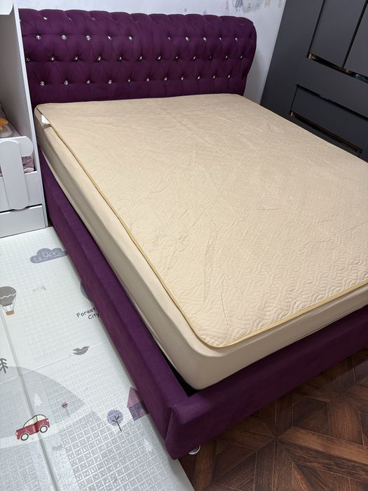 Продам кровать двухспальный