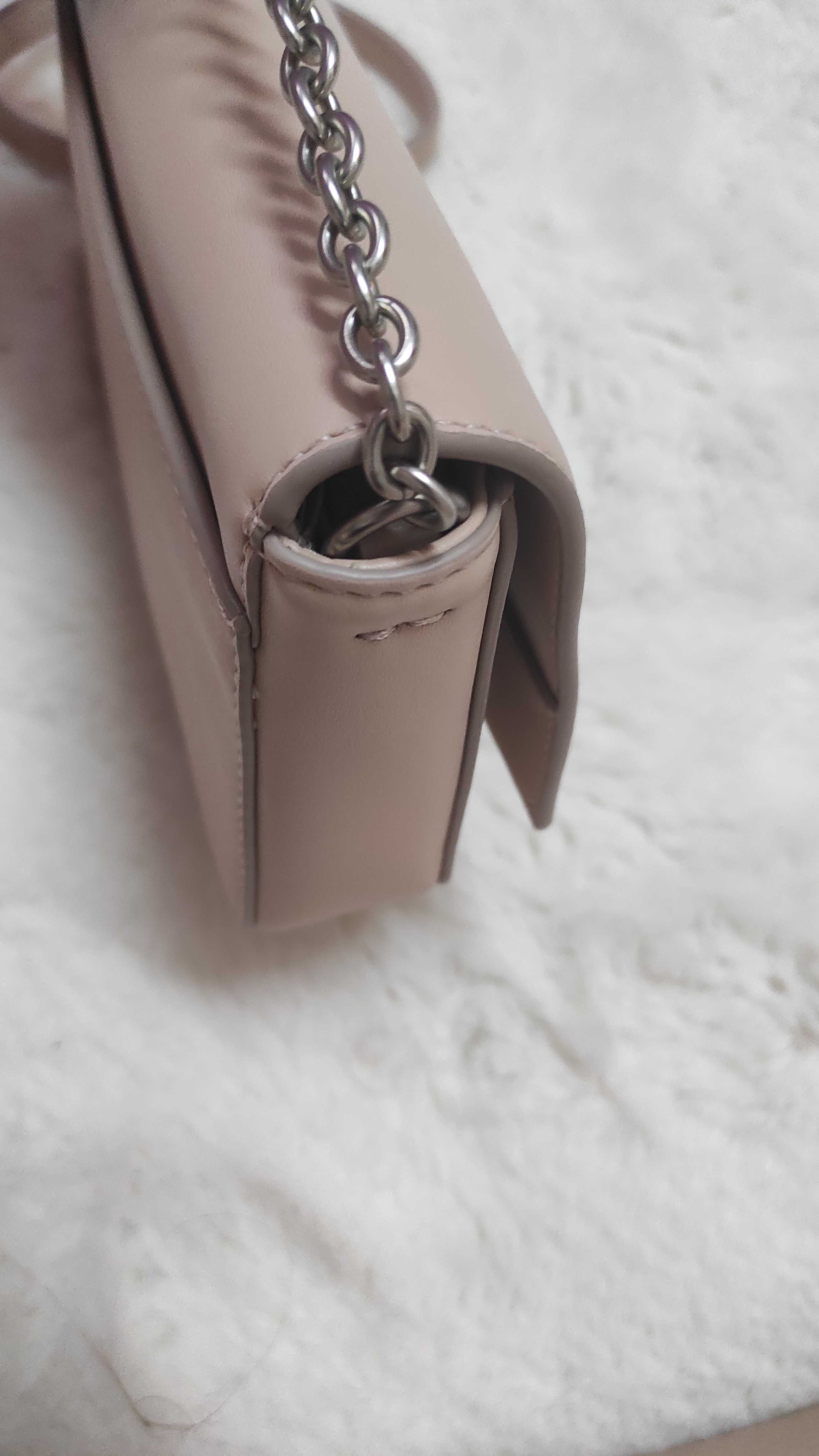 Оригинална дамска чанта Calvin Klein