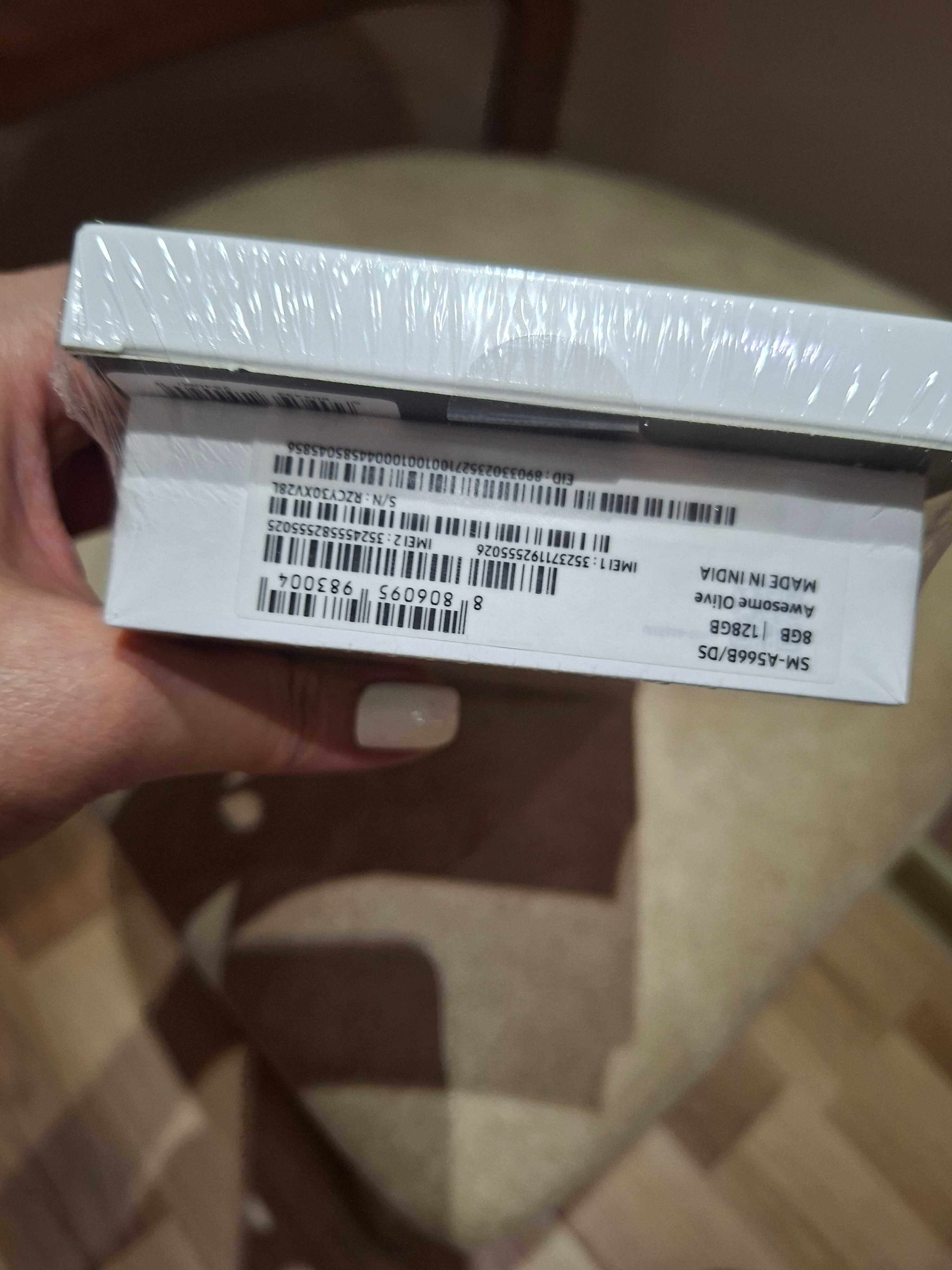 Телефон SAMSUNG A56, нов, цвят светло зелен