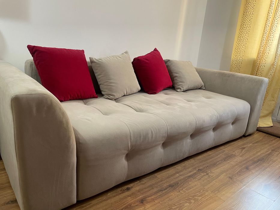 Мягкий диван. Кресло диван