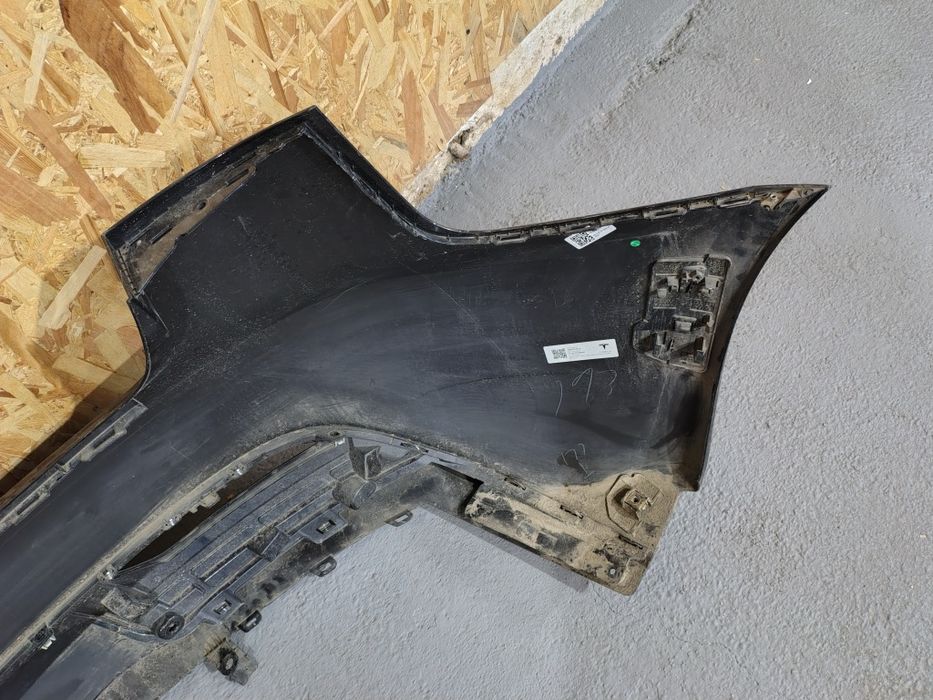 Bara spate Tesla model 3 an 2023-2025