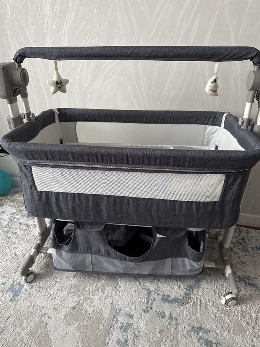 Продам детскую манежку