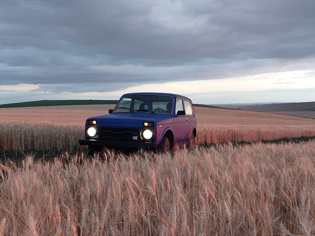 Lada niva 1.7 i 4x4