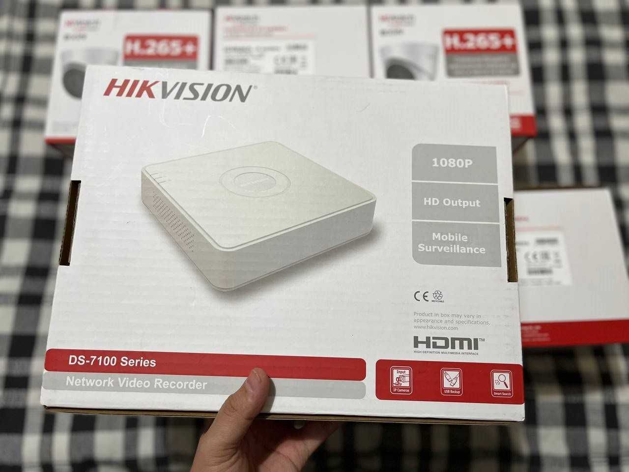 Новая в коробке IP камера онлайн видеонаблюдение HiWatch Hikvision 4MP