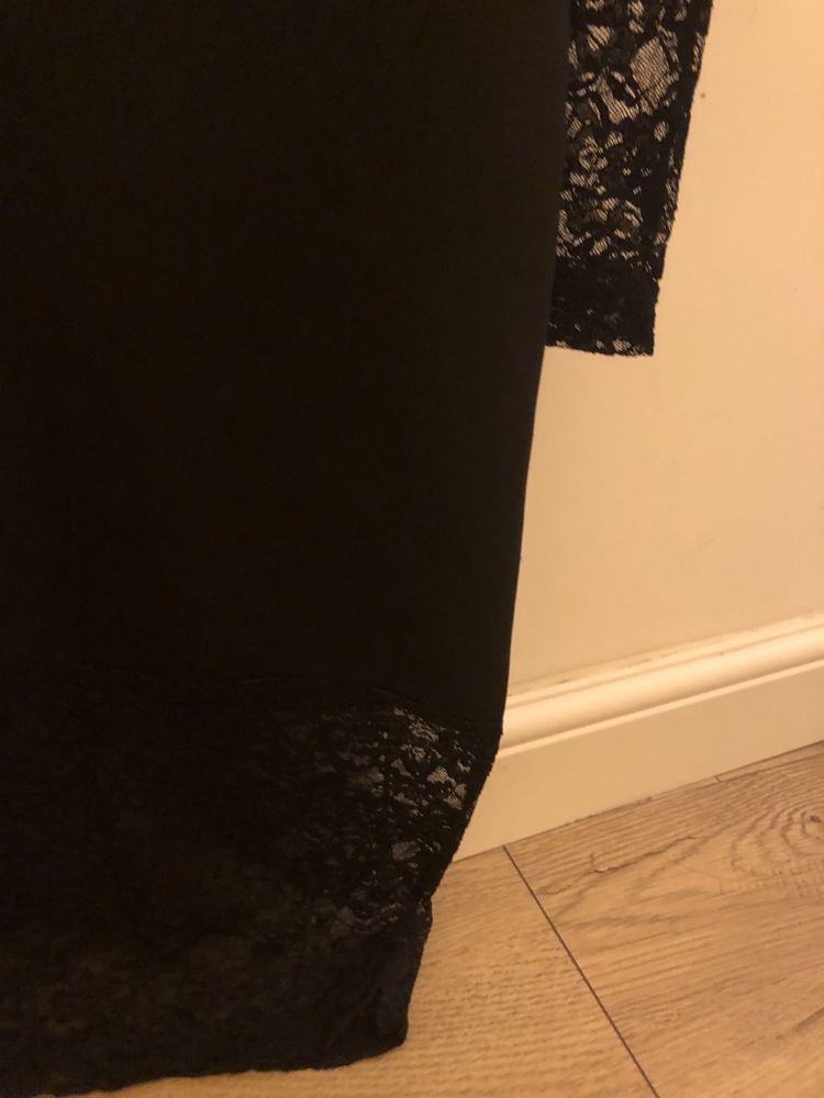 Rochie neagra dantela elastica
