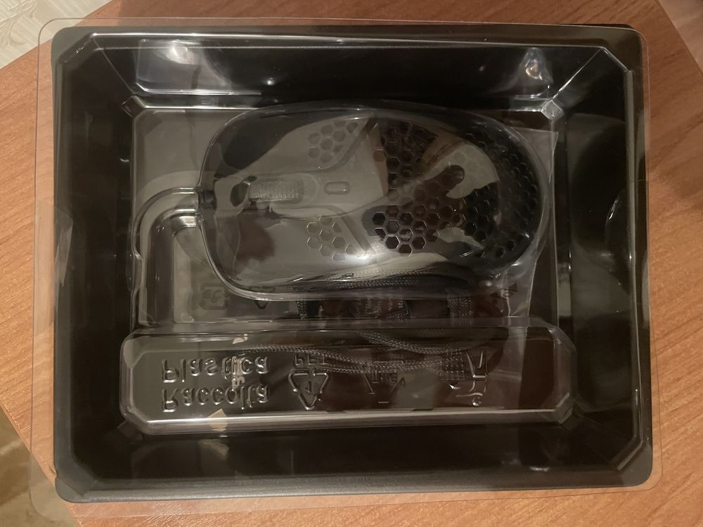 Продам новую игровую мышку