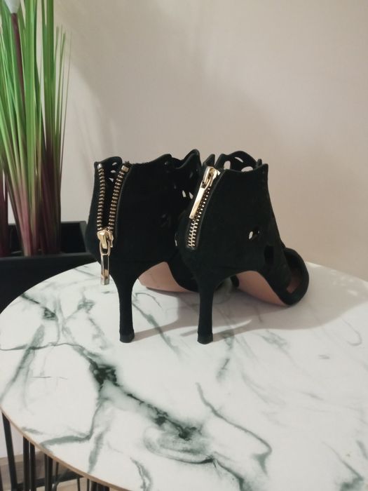 Pantofi eleganți Zara