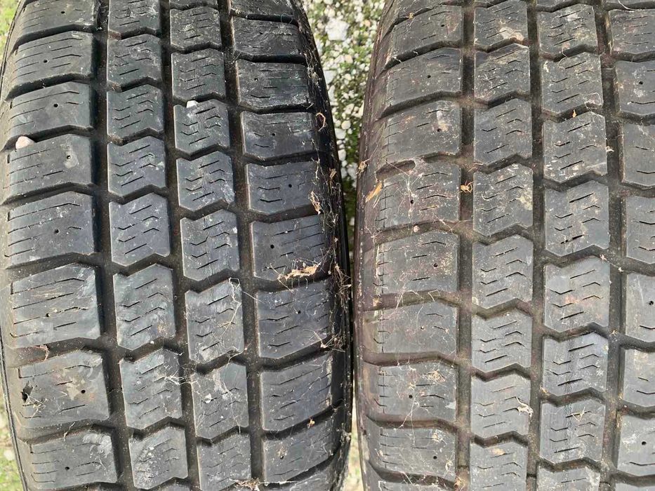 Продавам джанти със гуми за Мерцедес Спринтер зимни 225/70 15ц