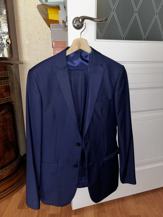 Костюм тройка