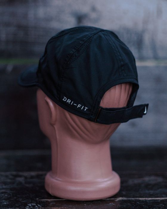 Cap snapback sapca Nike Dri-fit featherlight adjustable black