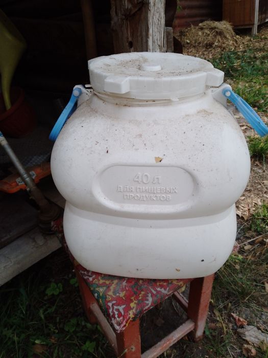 Продам пищевую бочку