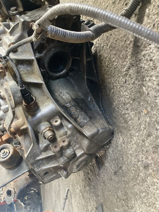 Toyota Auris 1.6 i 132 кс 2017 година 5 скорости Скоростна Кутия