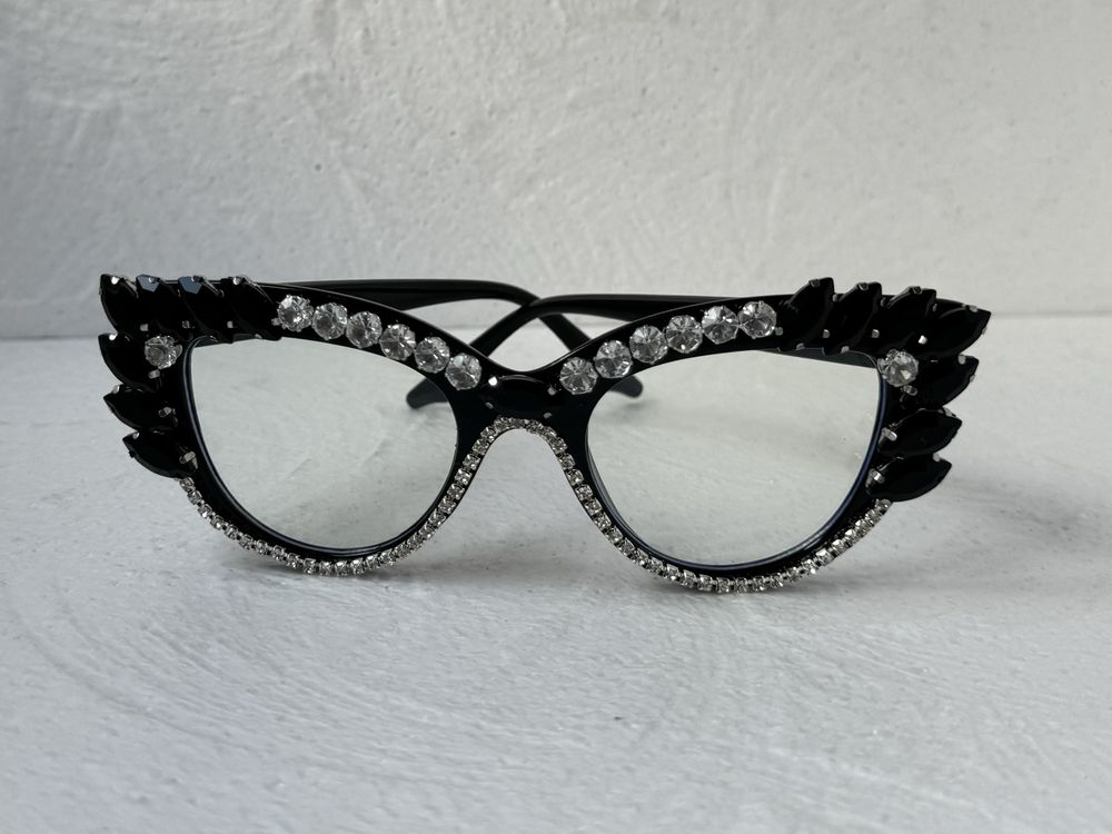 Екстравагантни слънчеви очила дамски слънчеви очила с камъна 2 цвята