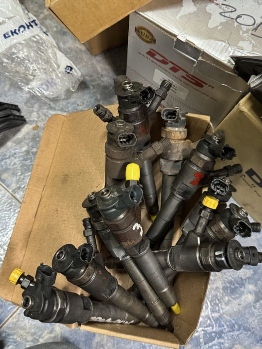 Дюзи за Форд рейнджър 2.5/3.0 кубика от 2006 до 2012 година