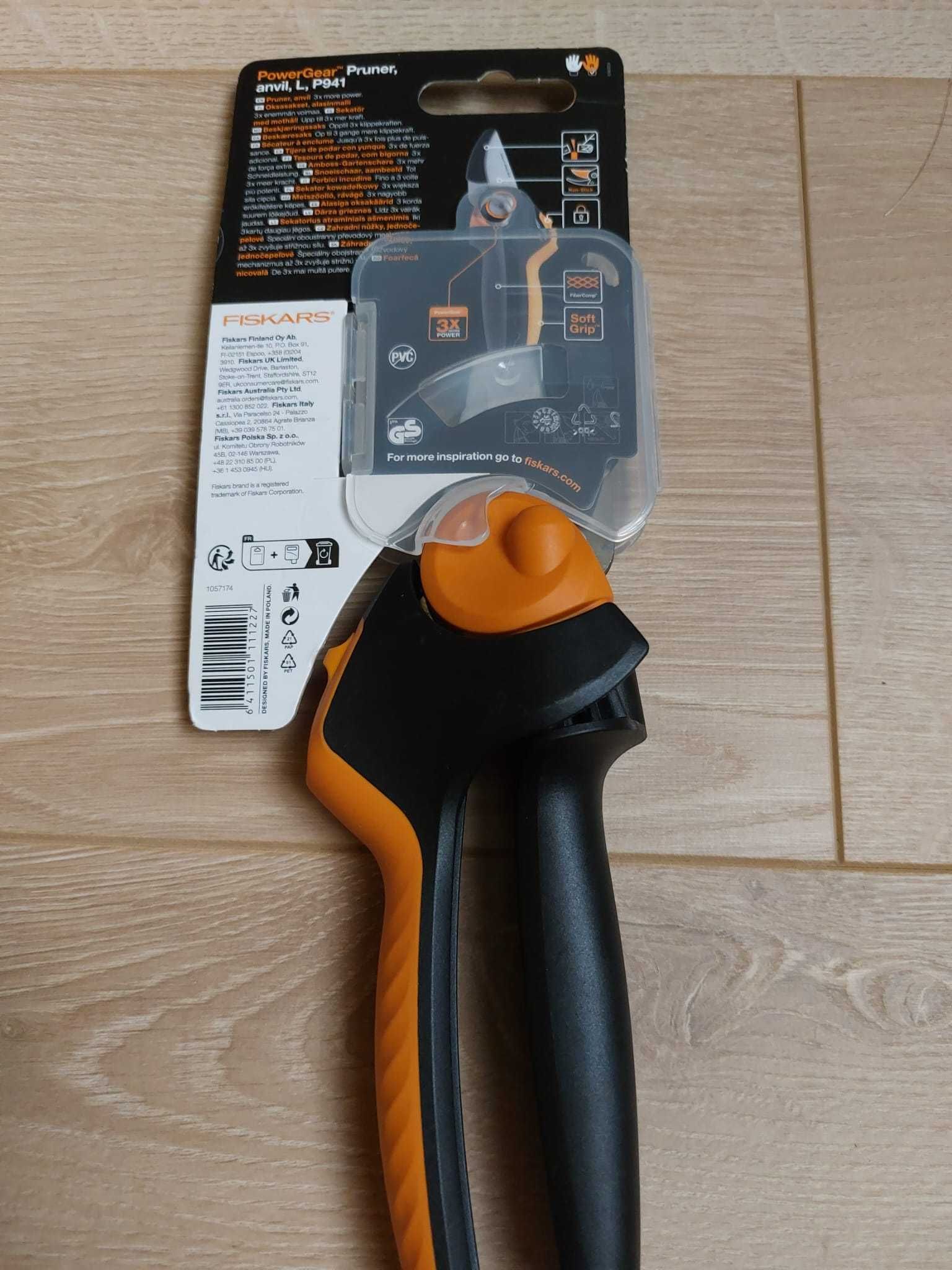 Foarfecă de gradina Fiskars P941