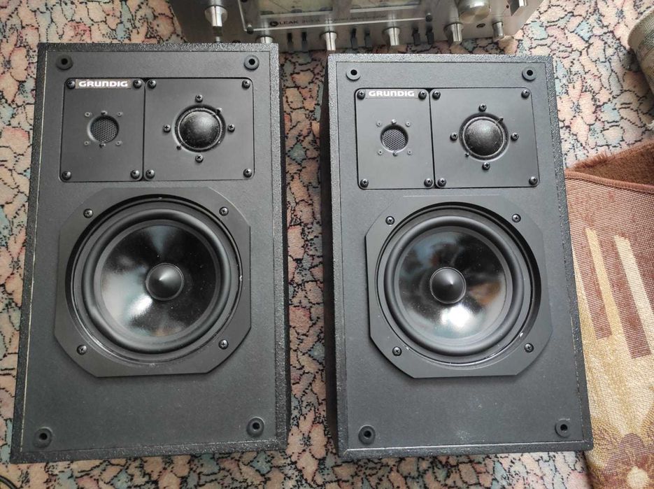 MUZICA / Boxe Audio 3 Cai Grundig