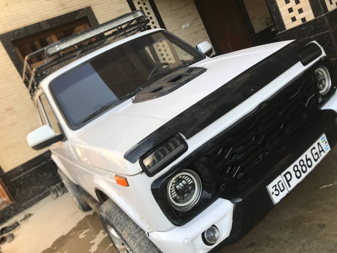 Avtomabil niva zur xolatda