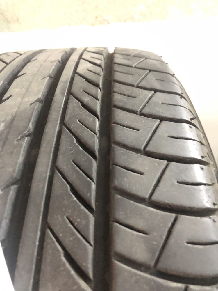 Летни гуми 3бр Yokohama 225/55/R18 98H + 1бр Hankook общо за 200 лв