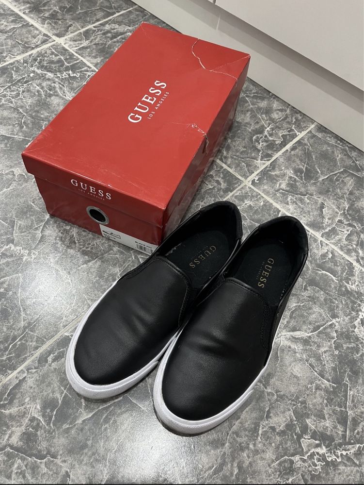 Слипоны Guess р.37 оригинал