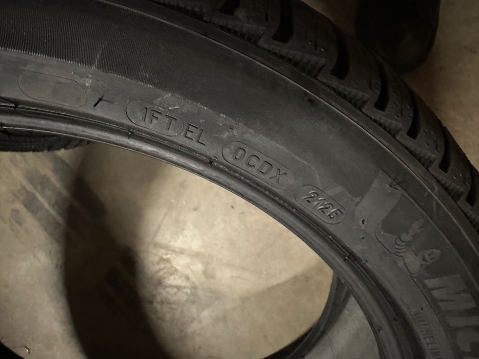 235/45/18  Michelin Alpin 7 Extra Load 2 броя