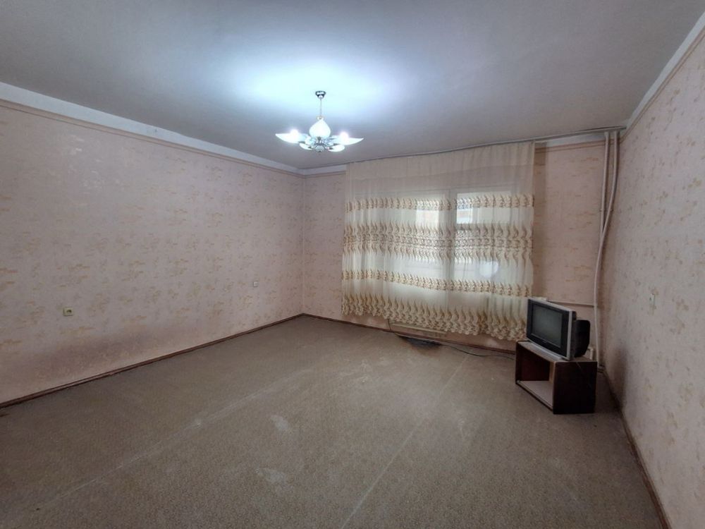 3-комн. 3/9, Мавлоно Риезий, школа 307, торг