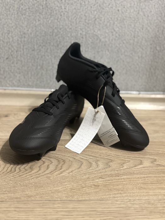 РАЗПРОДАЖБА Чисто нови обувки