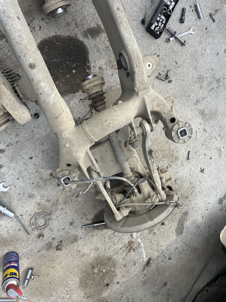 Punte spate completa BMW e60 / fuzeta / planetara