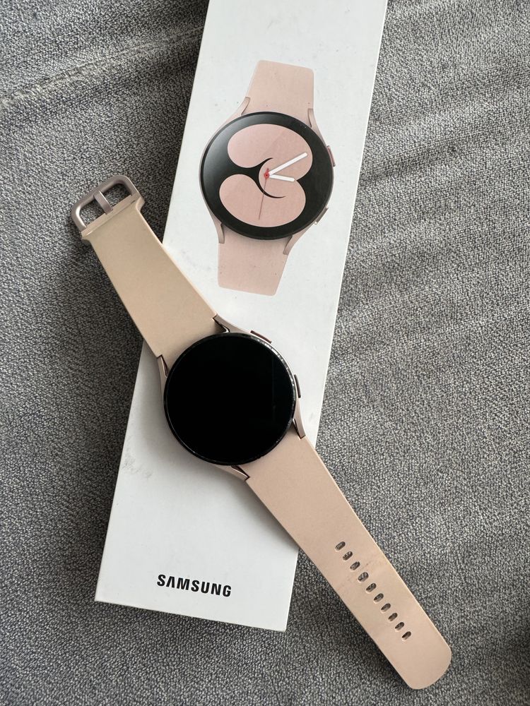 Samsung S21 + galaxy watch 4