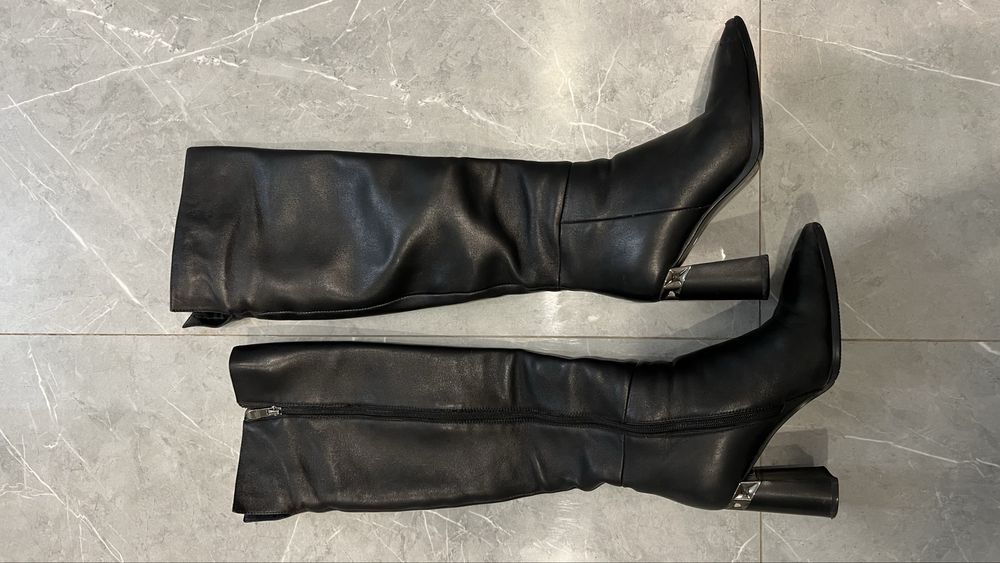 Зимние кожанные сапоги