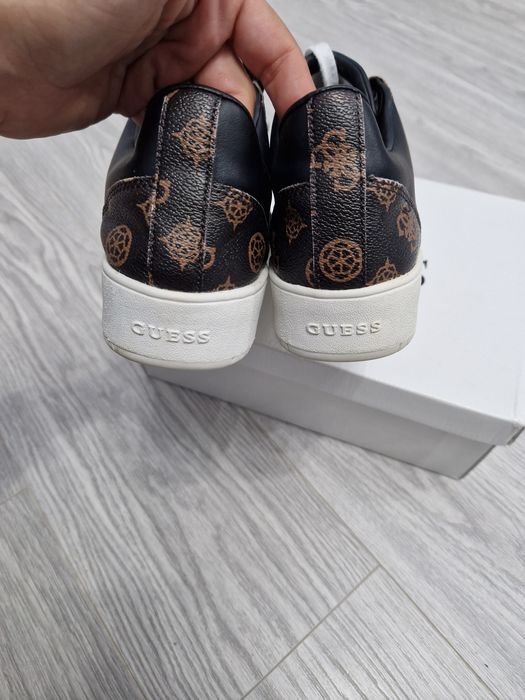 Tenisi Guess,dama,marimea 39