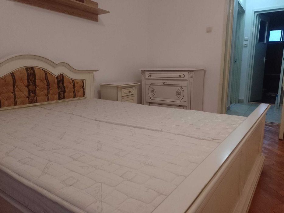 Apartament de închiriat