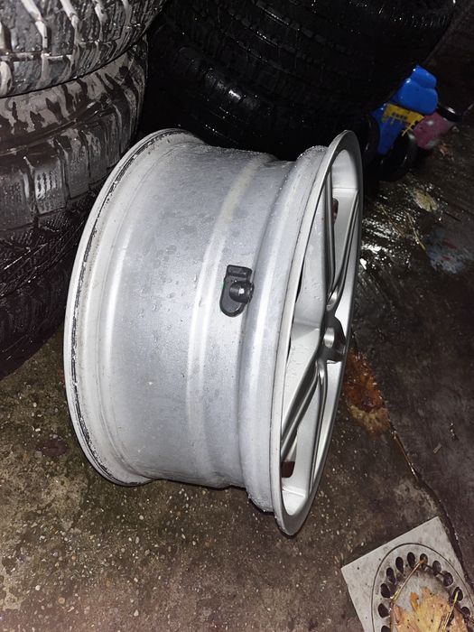 Vand set 4  jante originale Toyota Rav4