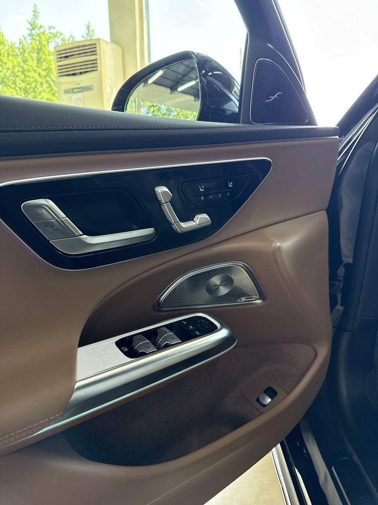Mercedes-Benz E300 W214 Full option