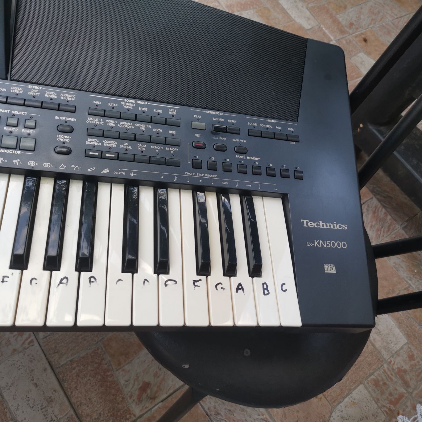 Technics  sx-KN 5000 midi
