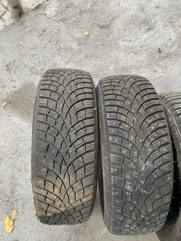 Продам  шипованную резину