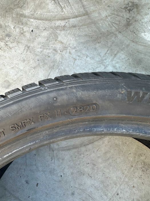 Hankook 225/40R19 - Anvelope Iarna M+S, Garantie 100%, Livrare Rapida!