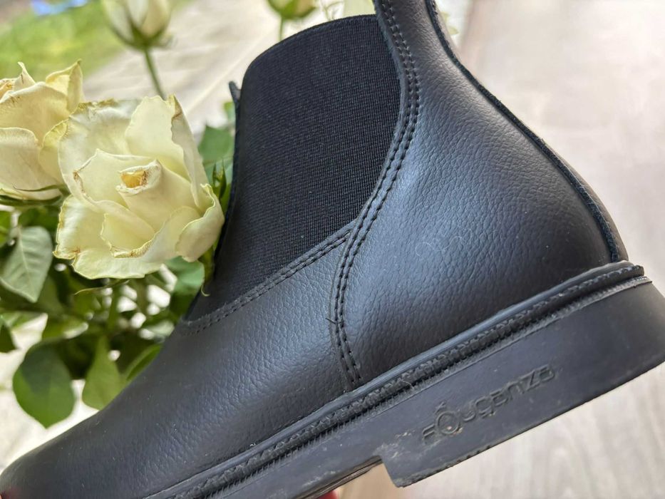 Botine / Ghete Echitație 500 Negre, pt Copii, noi 170 lei, marime 35