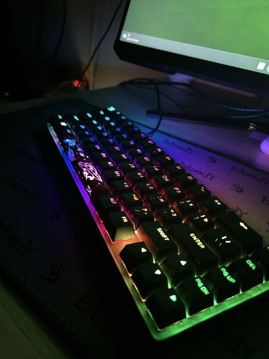 Клавиатура HyperX Alloy Origins 65