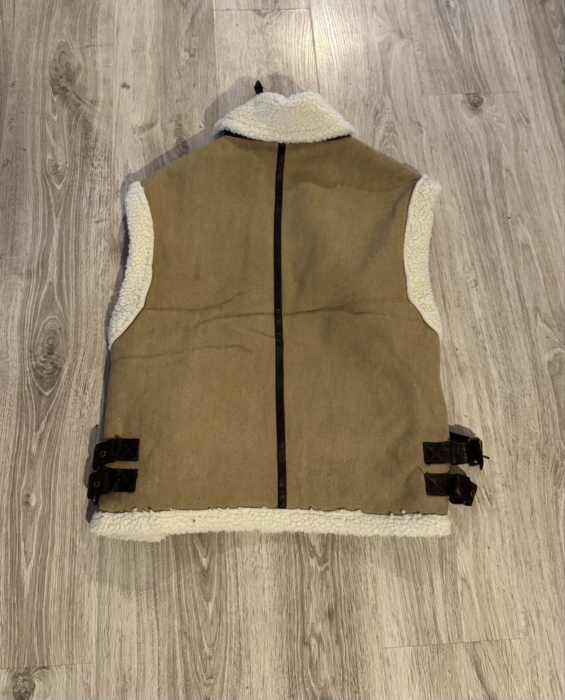 Дамски елек подобен на модела на Zara