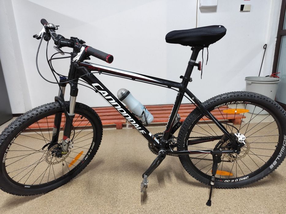 Vând bicicleta connondale