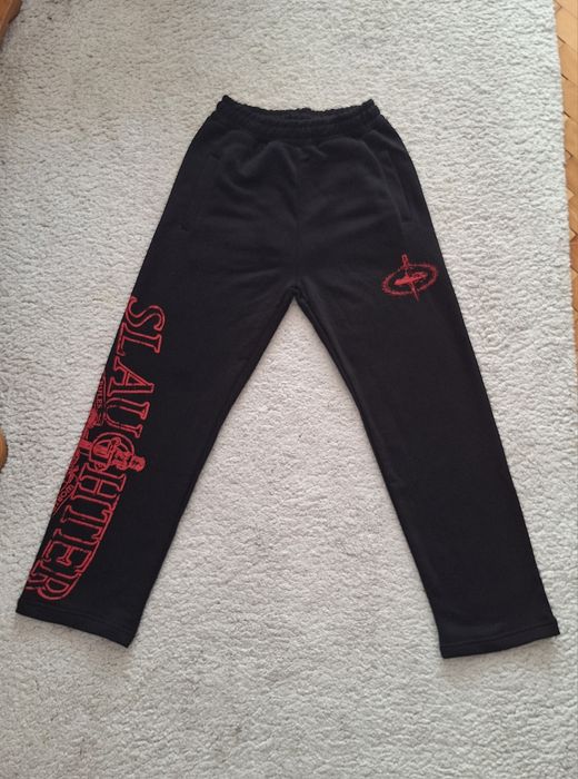 Екип на Coreteiz нов черен