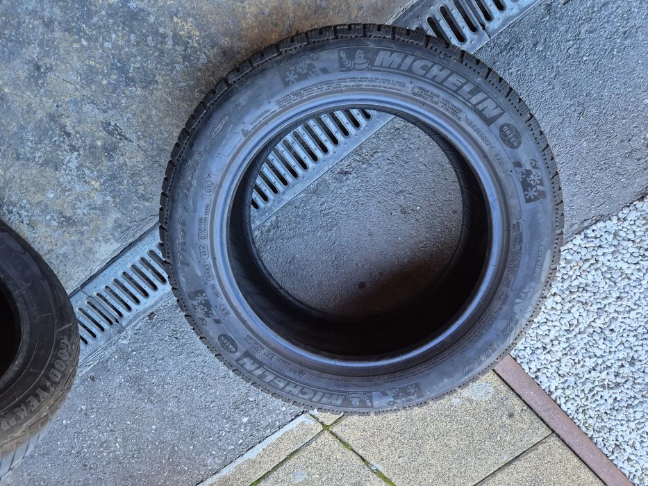 Vând cauciucuri 225/55/17 M+S Michelin//Runflat// dot 2019