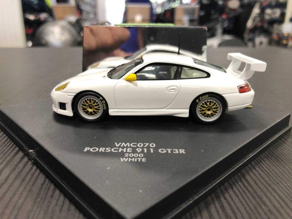Колекционерски модел метална количкаVITTESE PORSCHE 911 GT3R 1:43 нова