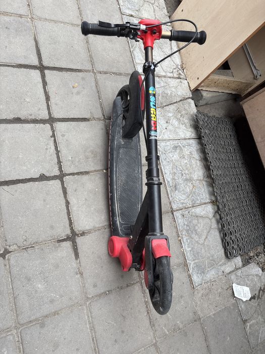 Самокат на продажу срочно