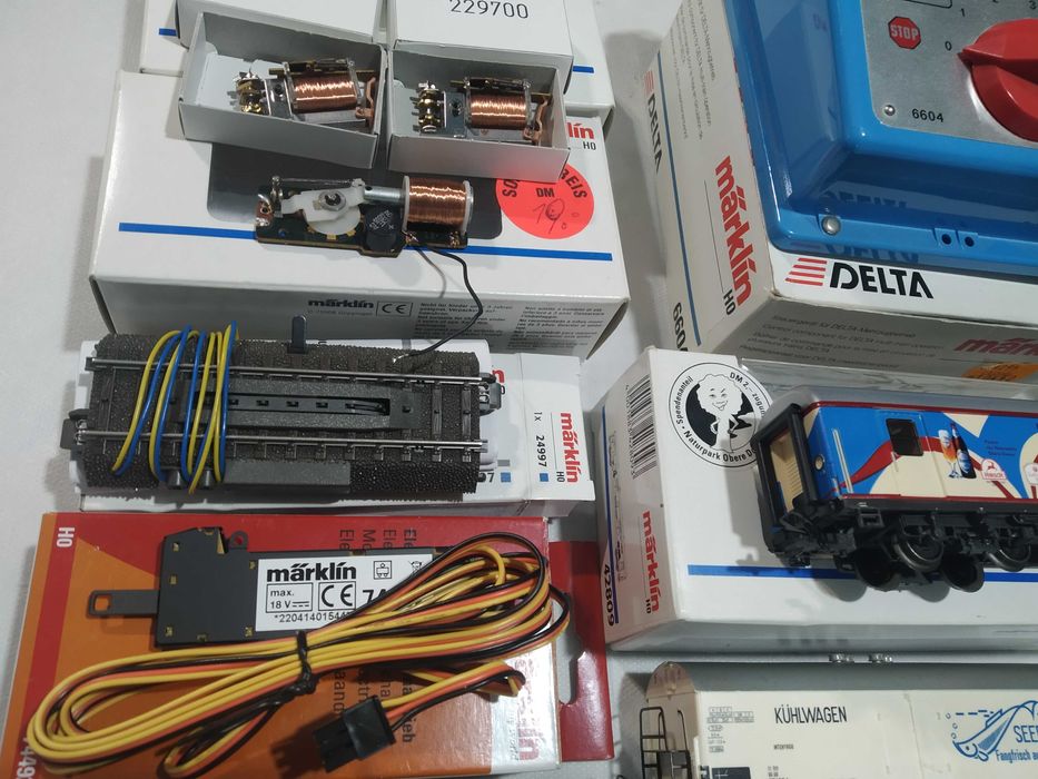 Mega lot Marklin(locomotive,vagoane),HO,trenulete electrice