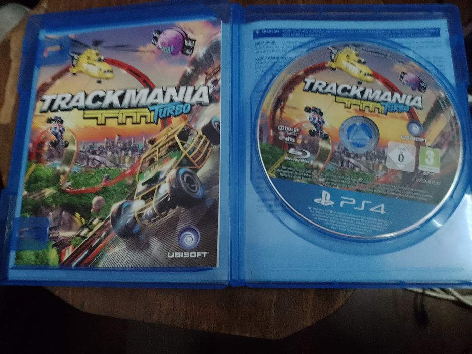 Vând jocuri de PS4